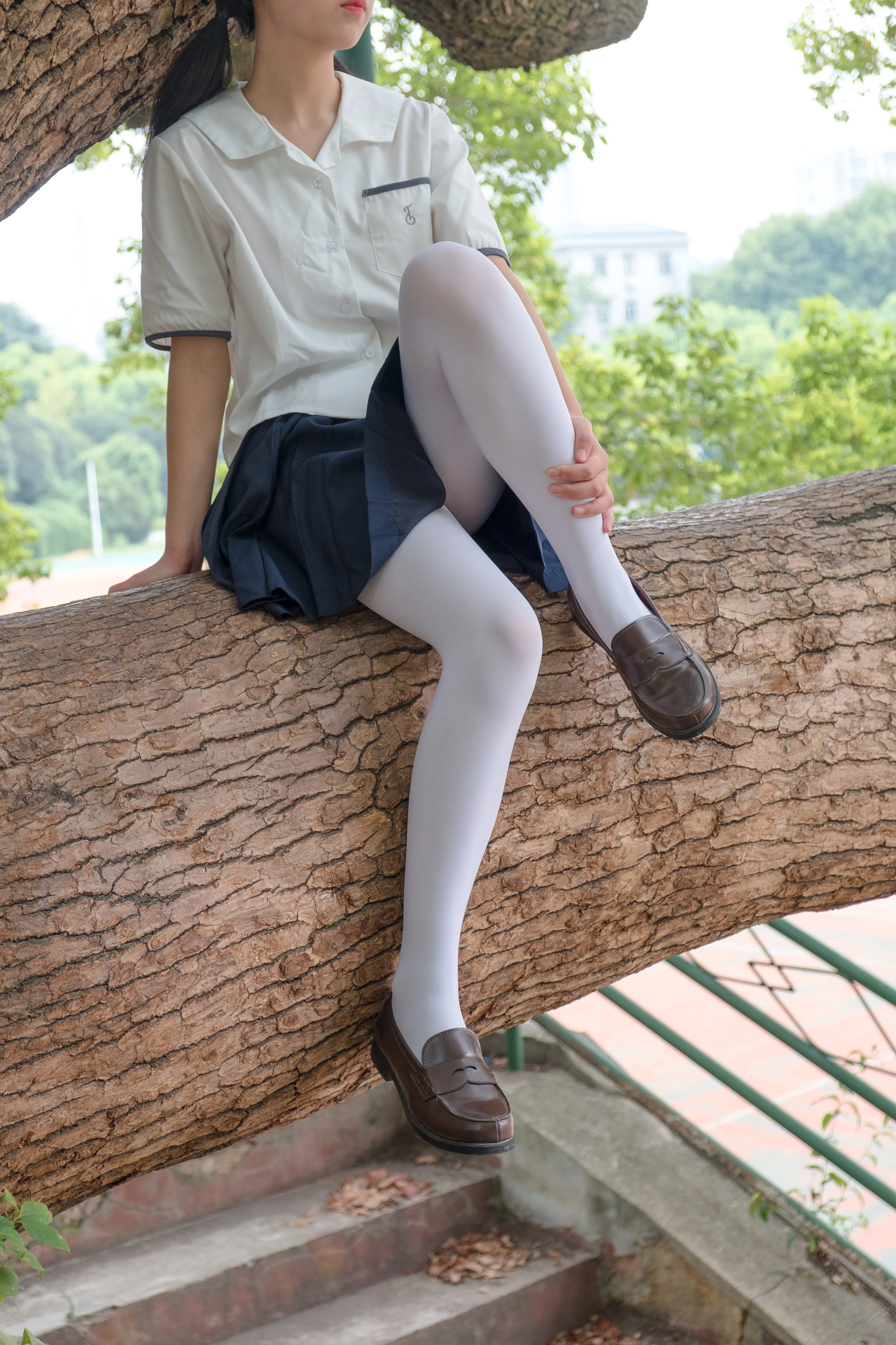 森萝财团 R15-034 [102P]插图7